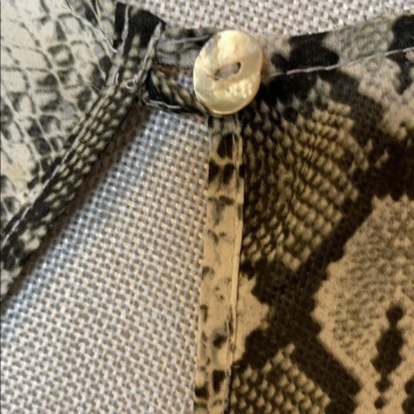 SHOW Me Your MuMu Arnold Top Sheer Animal Print Size Medium - Picture 4 of 9